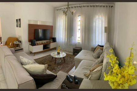 Casa à venda com 3 quartos, 240m² em Vila Salete, São Paulo