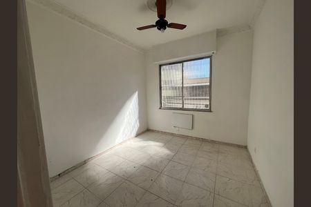 Apartamento para alugar com 75m², 2 quartos e sem vaga