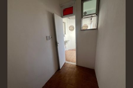 Apartamento para alugar com 75m², 2 quartos e sem vaga