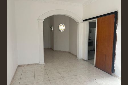 Apartamento para alugar com 75m², 2 quartos e sem vaga