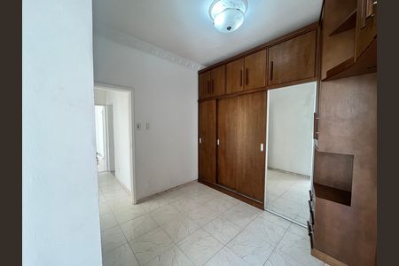 Apartamento para alugar com 75m², 2 quartos e sem vaga