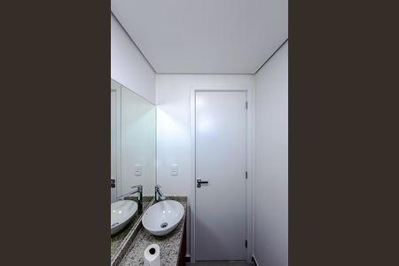 Studio para alugar com 30m², 1 quarto e sem vaga Studio para alugar com 30m², 1 quarto e sem vagaBanheiro