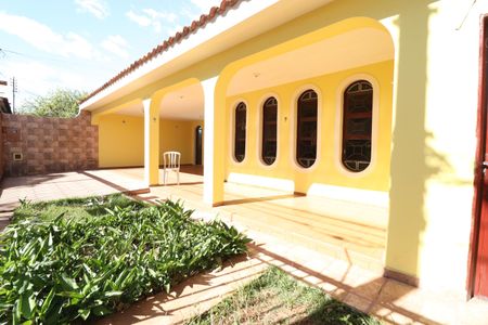 Casa para alugar com 250m², 5 quartos e 2 vagasVaranda 