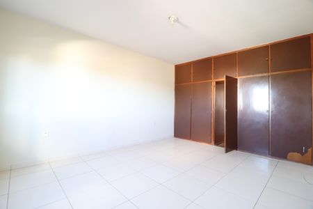 Casa para alugar com 250m², 5 quartos e 2 vagasSuíte 2