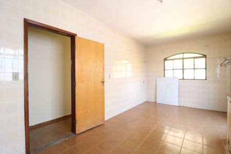 Cozinha de casa para alugar com 5 quartos, 250m² em Nossa Senhora Aparecida, Uberlândia