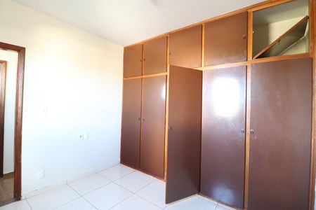 Casa para alugar com 250m², 5 quartos e 2 vagasSuíte 3