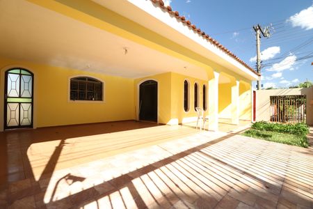 Casa para alugar com 250m², 5 quartos e 2 vagasVaranda 