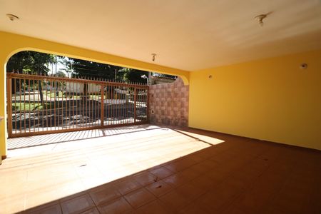Casa para alugar com 250m², 5 quartos e 2 vagasVaranda 