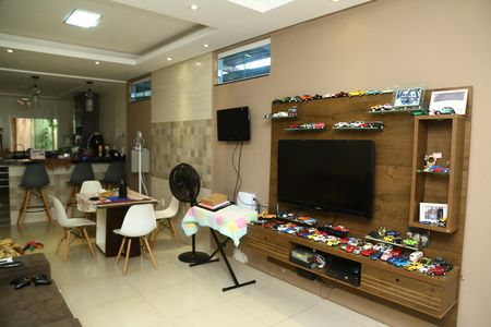 Casa à venda com 4 quartos, 360m² em Setor Recanto das Minas Gerais, Goiânia