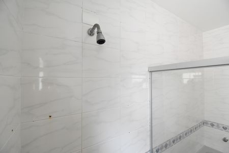 Casa de condomínio à venda com 120m², 3 quartos e 2 vagasBanheiro da Suíte