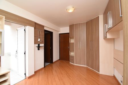 Casa de condomínio à venda com 120m², 3 quartos e 2 vagasSuíte