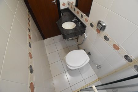 Casa de condomínio à venda com 120m², 3 quartos e 2 vagasBanheiro 2