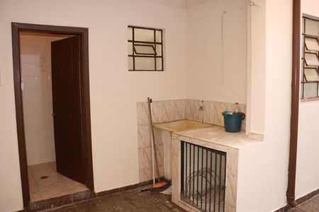 Casa para alugar com 152m², 3 quartos e 1 vagaÁrea de serviço