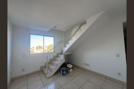 Sala de apartamento para alugar com 3 quartos, 130m² em Novo Glória, Belo Horizonte