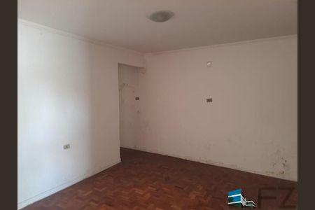 Casa à venda com 225m², 2 quartos e 2 vagas