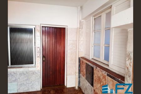 Casa à venda com 225m², 2 quartos e 2 vagas