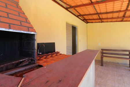churrasqueira da varanda da suíte 2 de casa para alugar com 2 quartos, 130m² em Jardim Penha, São Paulo