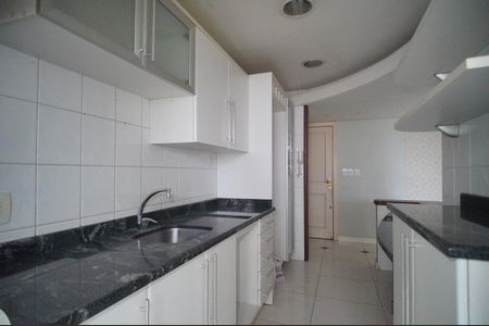 Apartamento para alugar com 109m², 2 quartos e 2 vagascozinha