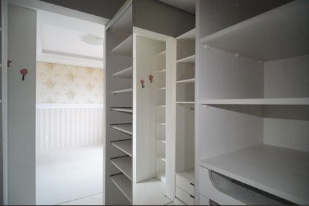 Apartamento para alugar com 109m², 2 quartos e 2 vagasCloset da suíte