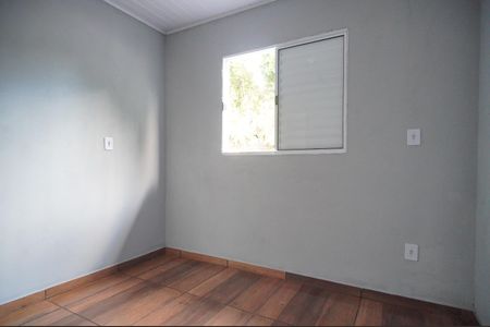 Casa para alugar com 40m², 1 quarto e 1 vagaQuarto 1
