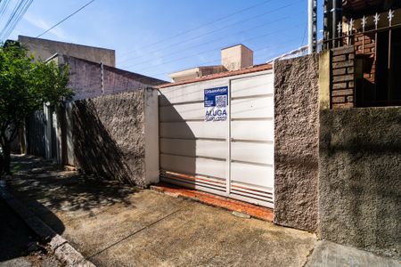 Casa para alugar com 190m², 3 quartos e 1 vaga Casa para alugar com 190m², 3 quartos e 1 vagaFachada
