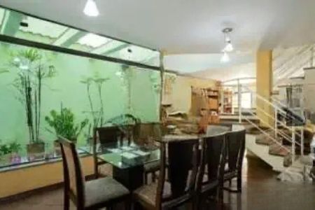Casa à venda com 5 quartos, 357m² em Parque dos Passaros, São Bernardo do Campo