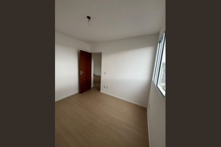Quarto de apartamento para alugar com 2 quartos, 43m² em Marapicu, Nova Iguaçu
