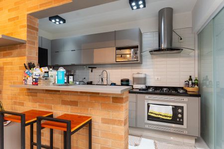 Cozinha Americana de apartamento para alugar com 2 quartos, 88m² em Vila Romana, São Paulo