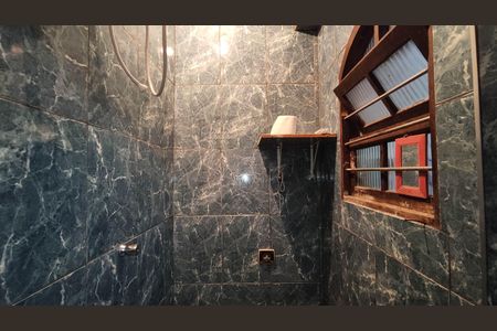 Casa para alugar com 100m², 2 quartos e 1 vaga Casa para alugar com 100m², 2 quartos e 1 vagaBanheiro da Suíte