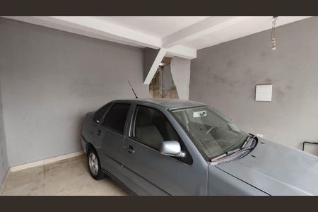 Garagem de casa para alugar com 2 quartos, 100m² em Vila Santa Margarida, Ferraz de Vasconcelos