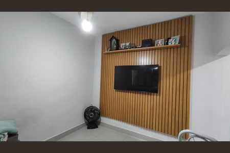 Casa para alugar com 100m², 2 quartos e 1 vaga Casa para alugar com 100m², 2 quartos e 1 vagaSala de estar