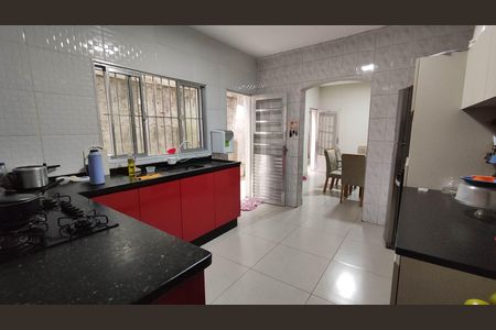Casa para alugar com 100m², 2 quartos e 1 vaga Casa para alugar com 100m², 2 quartos e 1 vagaCozinha