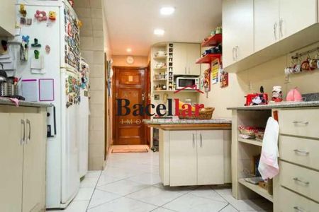 Apartamento à venda com 5 quartos, 400m² em Barra da Tijuca, Rio de Janeiro