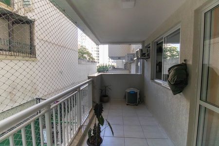 Apartamento à venda com 83m², 2 quartos e 1 vaga Apartamento à venda com 83m², 2 quartos e 1 vagaVaranda da Sala