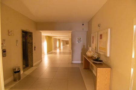 Apartamento à venda com 83m², 2 quartos e 1 vaga Apartamento à venda com 83m², 2 quartos e 1 vagaÁrea comum