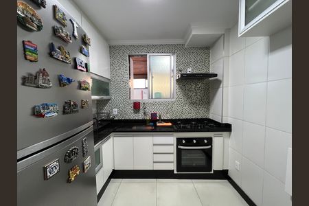 Cozinha de apartamento à venda com 2 quartos, 75m² em Paquetá, Belo Horizonte