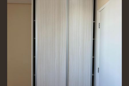 Suíte - Armário de apartamento para alugar com 3 quartos, 74m² em Jardim Paraiba, Jacareí