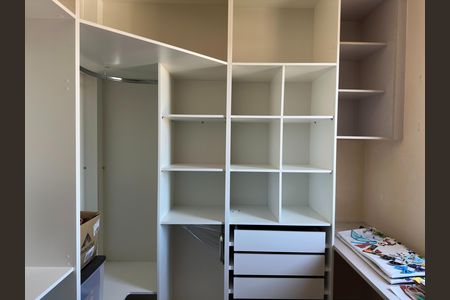 Apartamento para alugar com 74m², 3 quartos e 2 vagasCloset