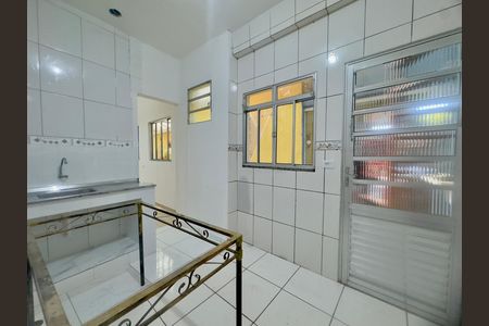 Cozinha de casa para alugar com 2 quartos, 43m² em Cidade Parque Alvorada, Guarulhos