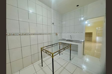 Cozinha de casa para alugar com 2 quartos, 43m² em Cidade Parque Alvorada, Guarulhos