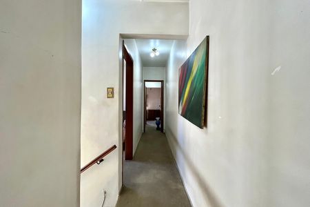 Casa à venda com 130m², 3 quartos e 2 vagas Casa à venda com 130m², 3 quartos e 2 vagasCorredor