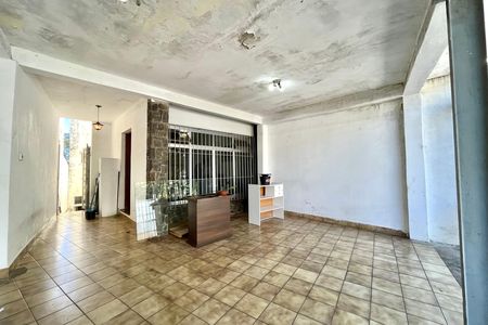 Casa à venda com 130m², 3 quartos e 2 vagas Casa à venda com 130m², 3 quartos e 2 vagasGaragem