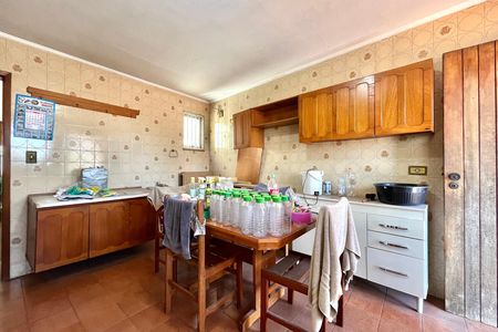 Casa à venda com 130m², 3 quartos e 2 vagas Casa à venda com 130m², 3 quartos e 2 vagasCozinha