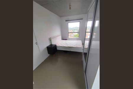 Apartamento à venda com 70m², 1 quarto e 1 vaga