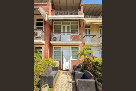 Casa à venda com 200m², 3 quartos e 2 vagas