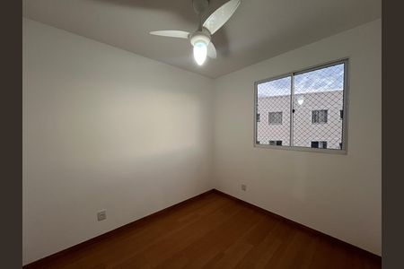 Quarto 2 de apartamento para alugar com 2 quartos, 44m² em Chacaras Reunidas Santa Terezinha, Contagem