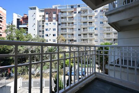 Varanda de apartamento para alugar com 1 quarto, 48m² em Panamby, São Paulo