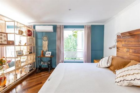 Casa à venda com 3 quartos, 500m² em Vila Sonia, São Paulo