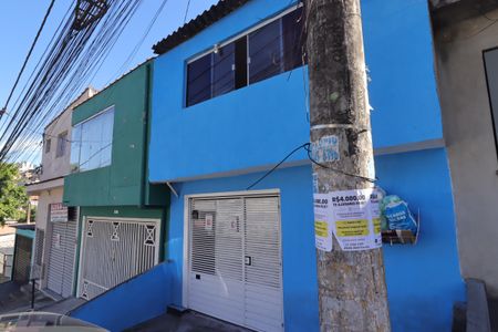 Fachada de casa à venda com 3 quartos, 225m² em Parque Itrapoã, Santo André