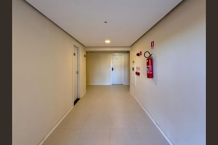 Hall Bloco de apartamento à venda com 2 quartos, 34m² em Jardim São Luís, São Paulo